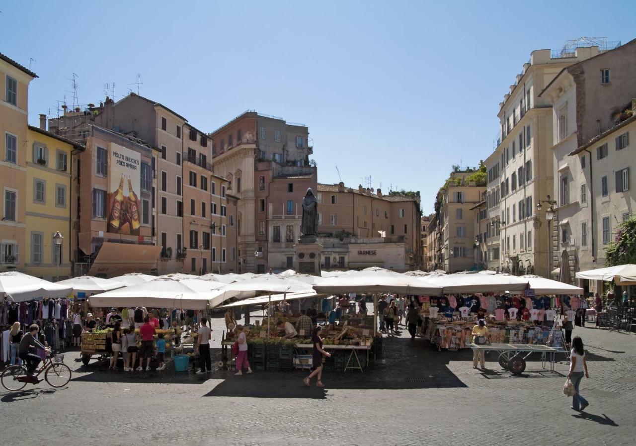 Appartamentino Campo Dei Fiori Рим Экстерьер фото